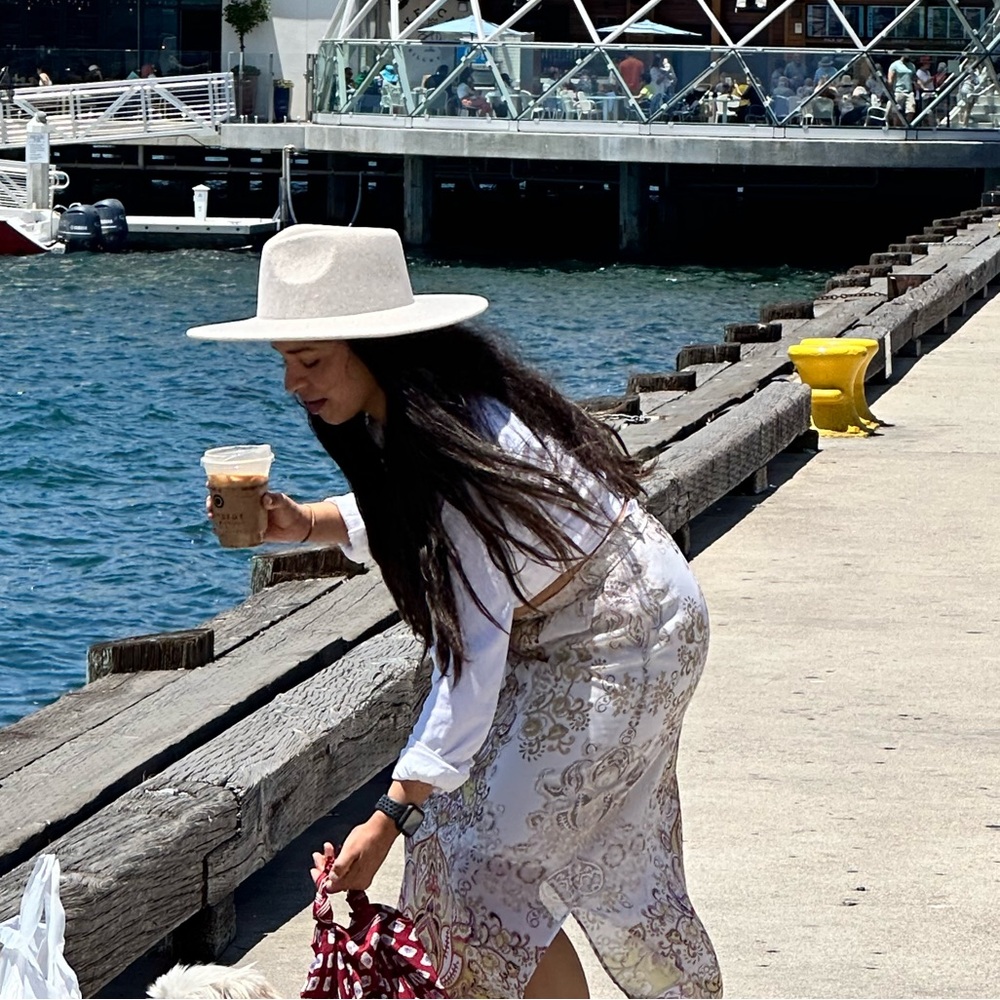 white sun hat